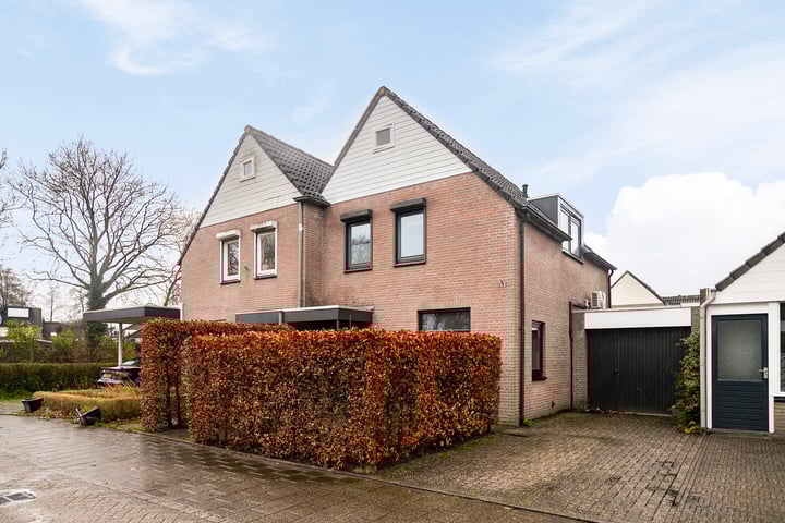 Elzent 37 in Gemert foto