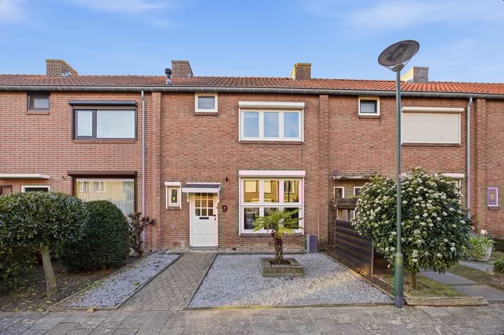 Emiliastraat 9 in Geertruidenberg