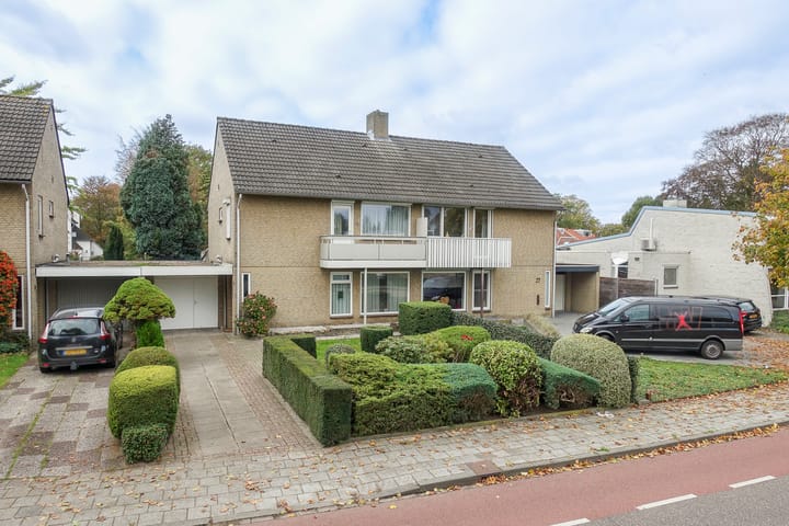 Emmalaan 25 in Deurne foto