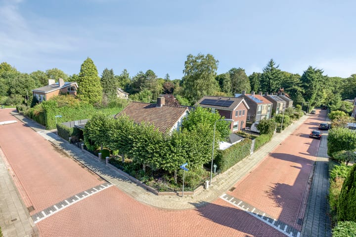 Emmalaan 27 in Bennekom foto