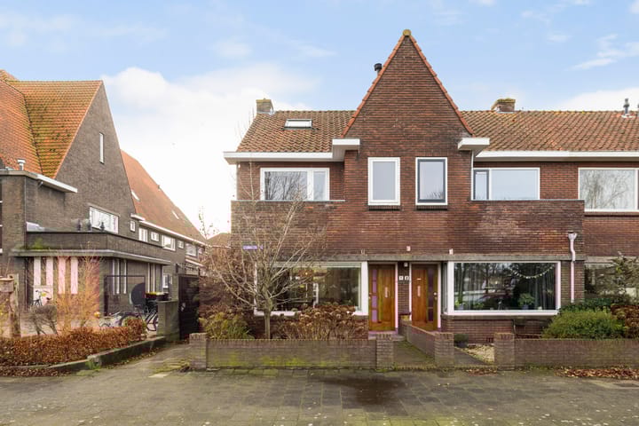 Emmastraat 1 in Gouda