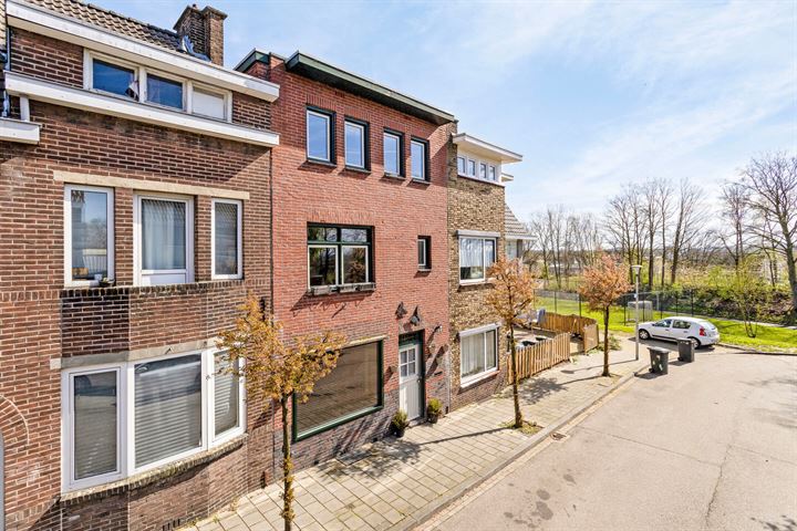 Emmastraat 141 in Hoensbroek foto