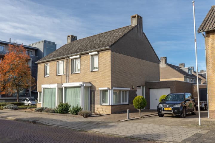 Emmausstraat 36 in Maastricht foto