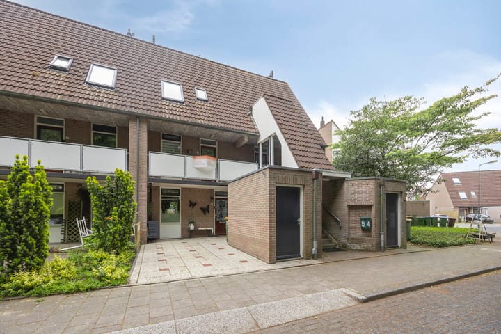 Emmerschans 48 in Veenendaal foto