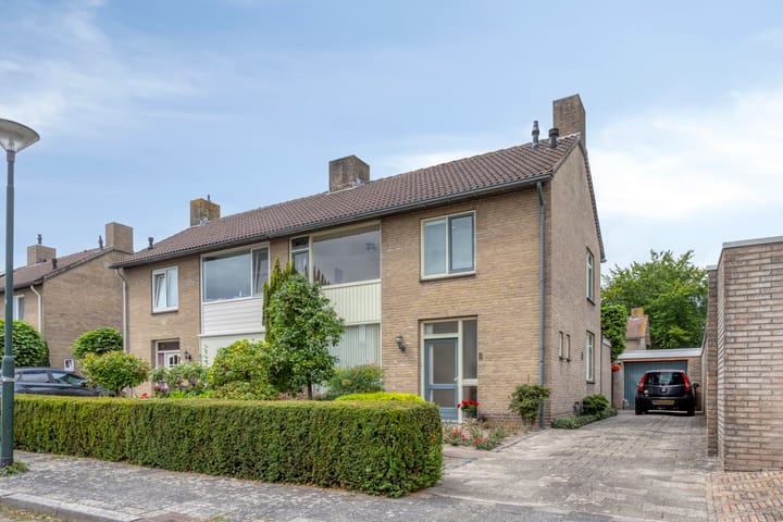 Engel Witloxstraat 2 in Haaren foto