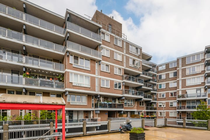 Engelenburg 131 in Haarlem foto