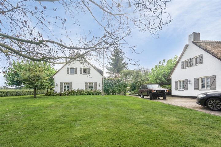 Engerstraat 4 in Haler foto