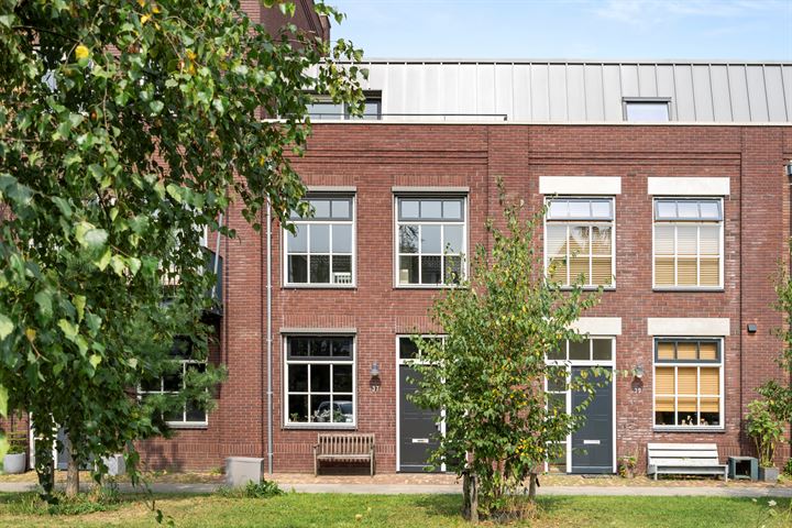 Enkalaan 37 in Ede foto