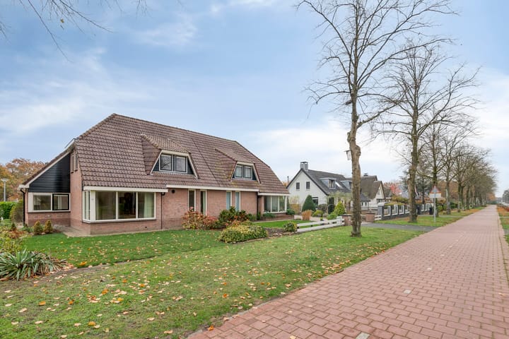 Ermerweg 97 in Emmen foto