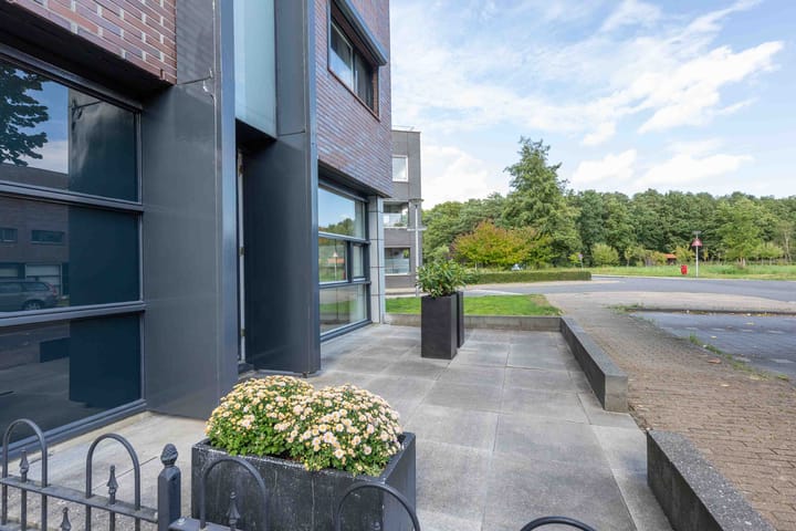 Esmarkelaan 402 in Enschede foto