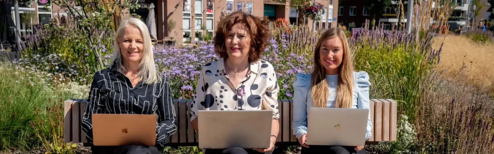 Team foto van Estatum makelaardij