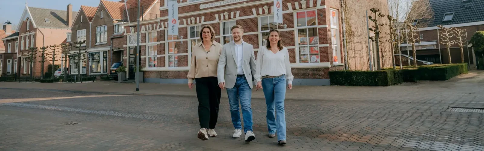 Team foto van Euverman & Nuyts Makelaars Borne