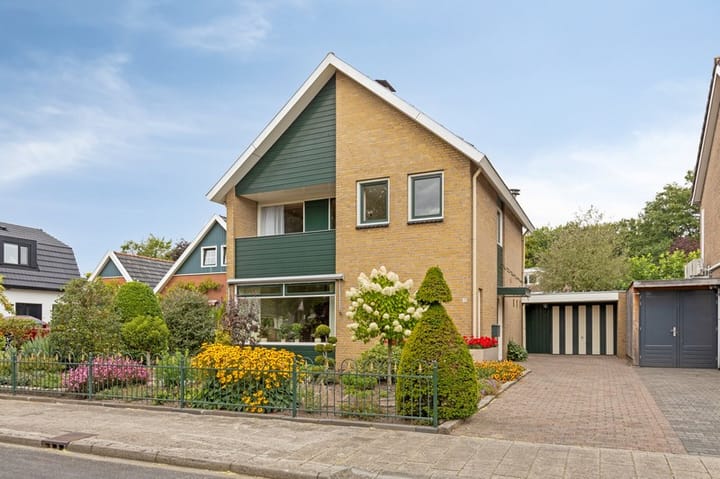 Evertsenstraat 13 in Haaksbergen foto