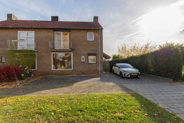 Eykmanstraat 7 in Geleen foto