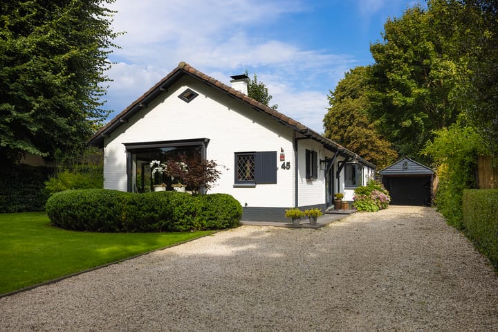 F.A. Molijnlaan 45 in Nunspeet foto