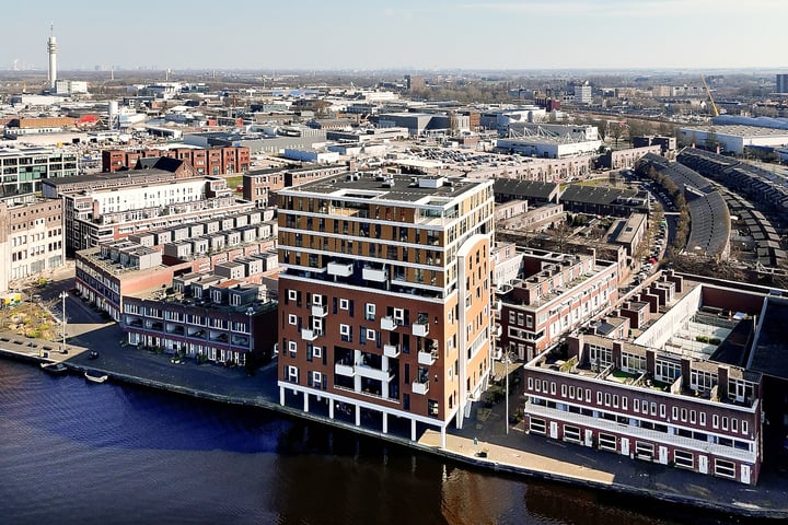 Fanny Blankers-Koenplein 10 in Haarlem foto