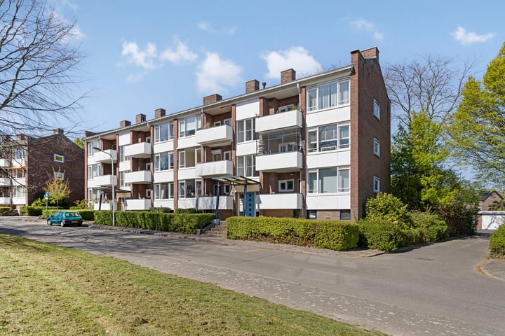 Fatimaplein 33 in Maastricht foto