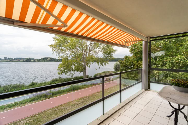 Fellinilaan 440 in Almere foto