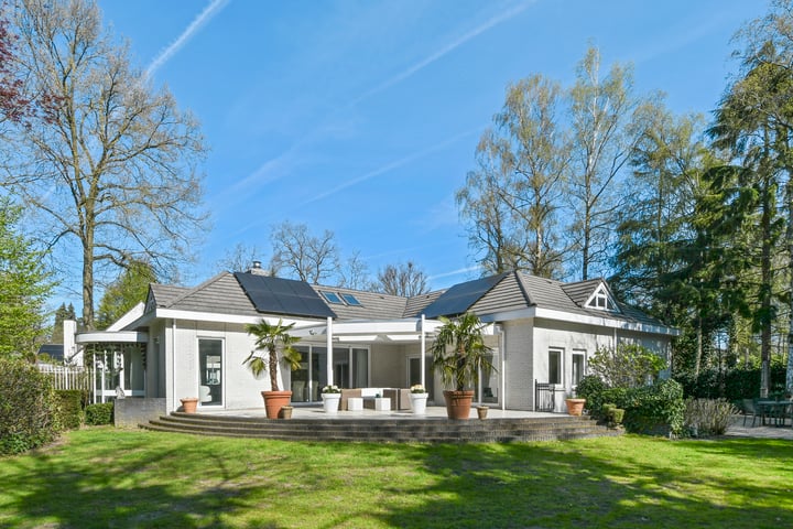 Floresstraat 3 in Eindhoven foto