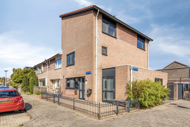 Folkloreweg 115 in Almere foto