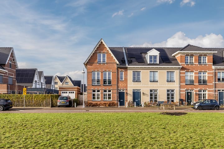 Fort Vurenstraat 1 in Weesp foto