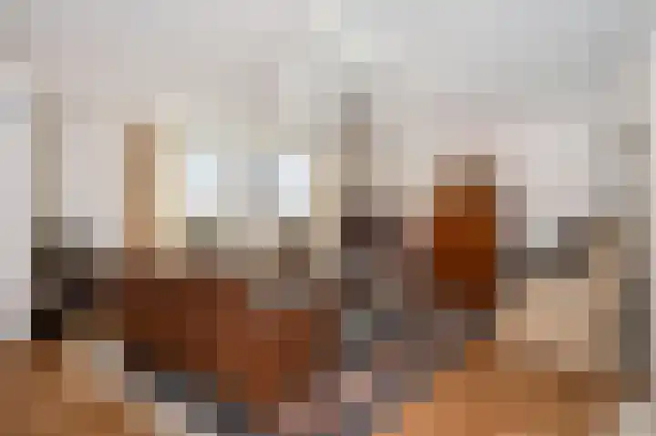 Forum 44 Born thumbnail 10
