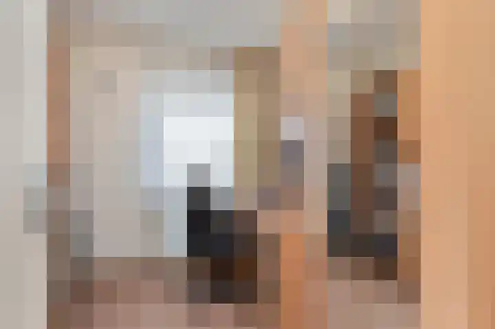 Forum 44 Born thumbnail 21