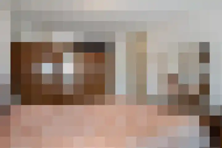 Forum 44 Born thumbnail 23
