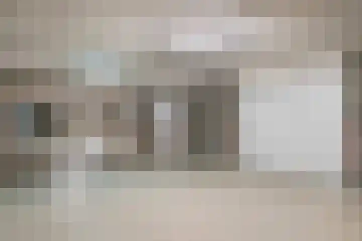 Forum 44 Born thumbnail 31