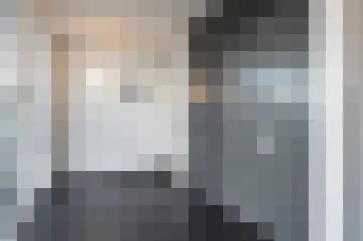 Forum 44 Born thumbnail 5