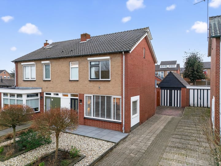 Frans Halsstraat 15 in Rijssen