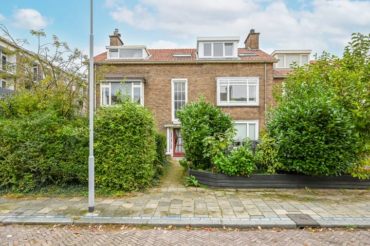 Frederik van Eedenstraat 100 in Voorburg foto