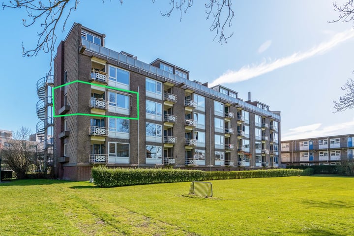 Friesestraatweg 318 in Groningen foto