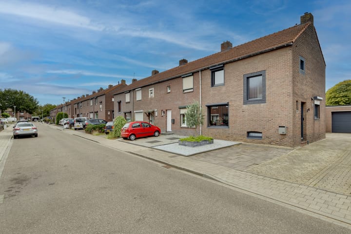 Frisostraat 46 in Hoensbroek foto