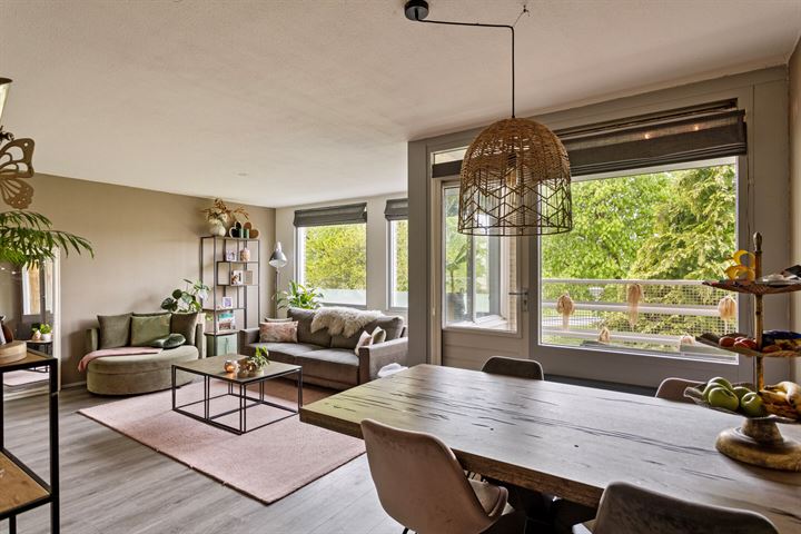 G.A. Overdijkinkstraat 102 in Almere foto