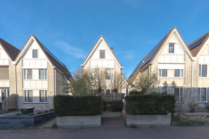 Garnaetwei 10 in Goes foto