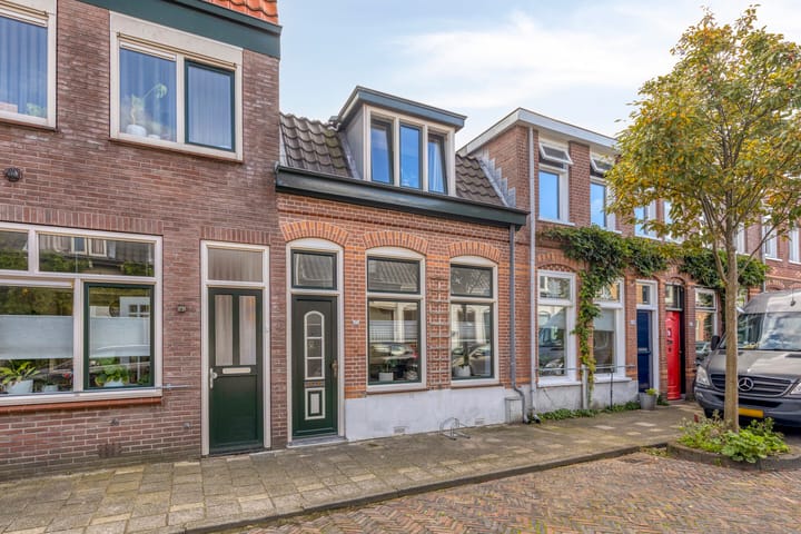 Generaal Bothastraat 122 in Haarlem foto