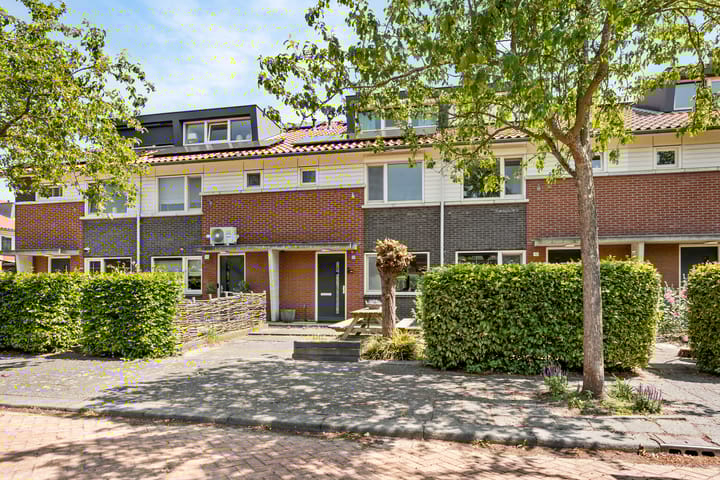 Ger Ladagestraat 8 in Rotterdam foto