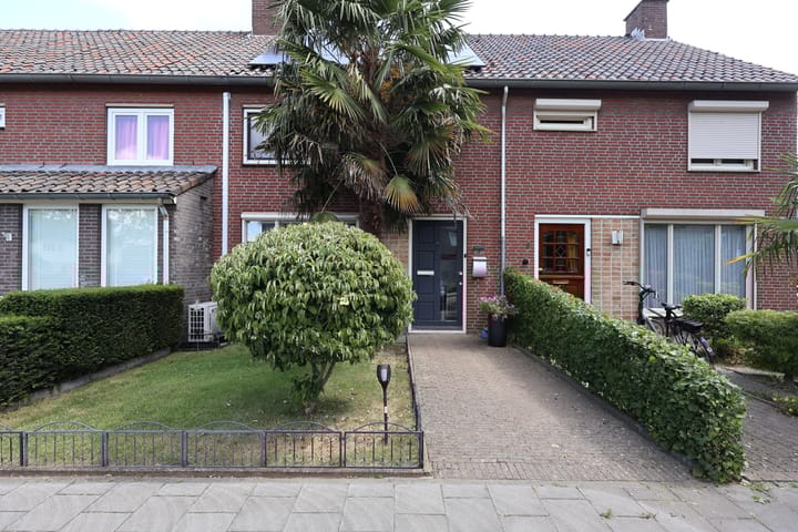 Geraniumstraat 6 in Veghel foto