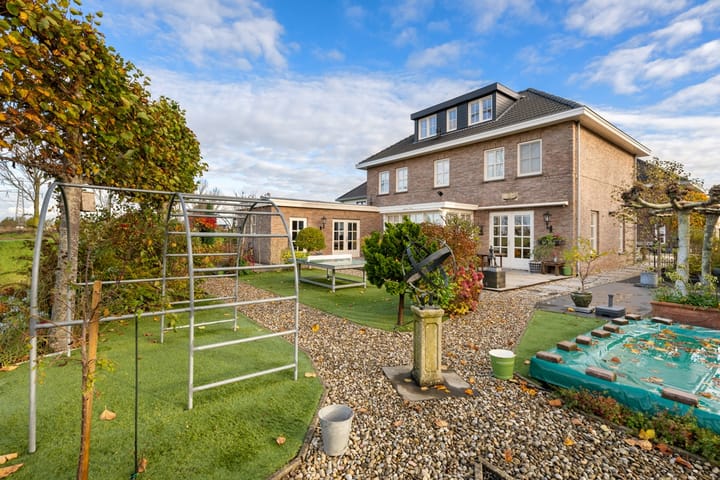 Gerrit Voorenkade 1 in Rotterdam foto