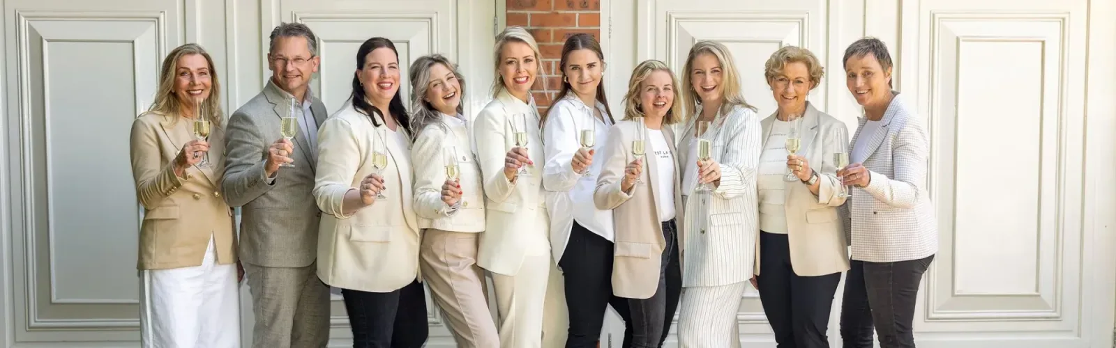 Team foto van Ginkel Bemmelen NVM Makelaars