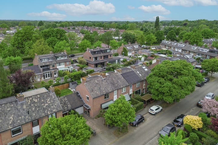 Goeman Borgesiuslaan 36 in Naarden foto