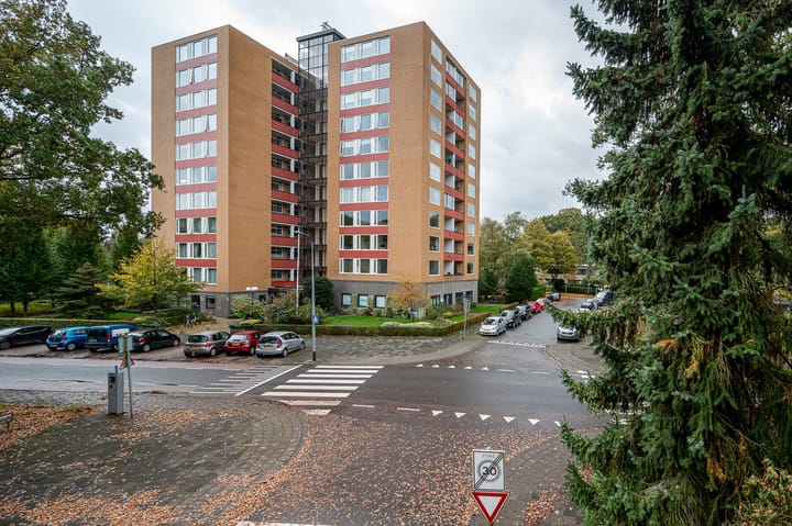 Goeman Borgesiuslaan 87 in Groningen foto