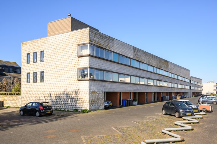 Gooimeerpromenade 78 in Huizen foto