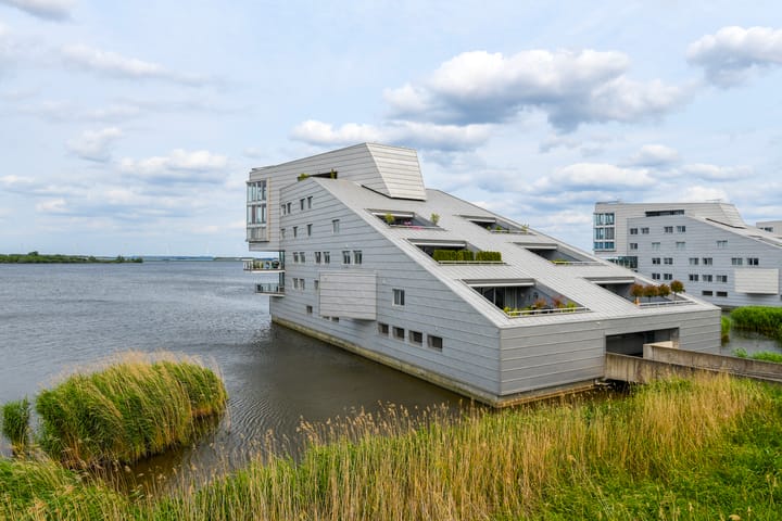 Gooimeerpromenade 85 in Huizen foto