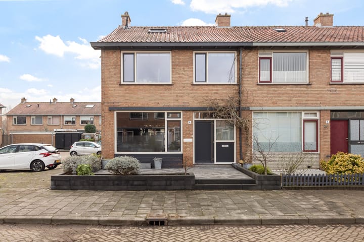 Gorzenhof 4 in Capelle aan den IJssel foto