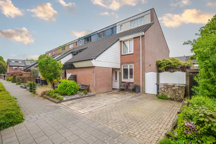 Goudenregenstraat 15 in Duiven foto