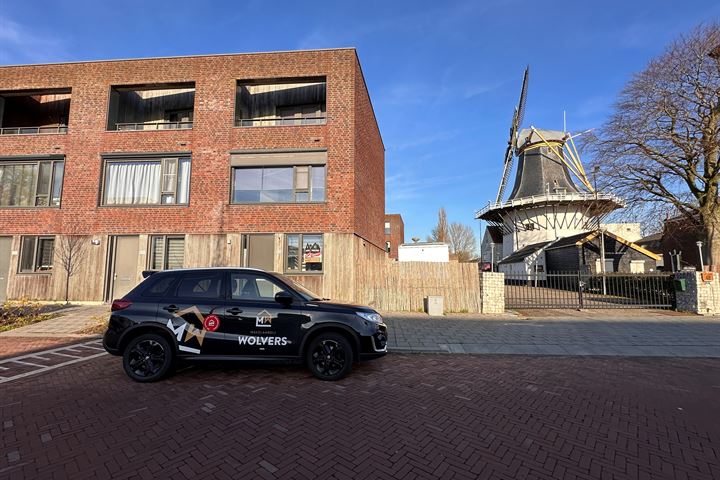 Gouwsluisseweg 50 in Alphen aan den Rijn foto