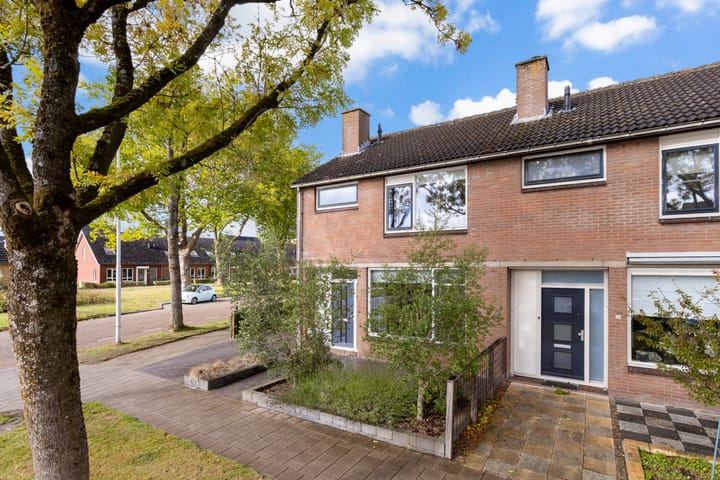 Govert Flinckstraat 26 in Oud-Beijerland foto