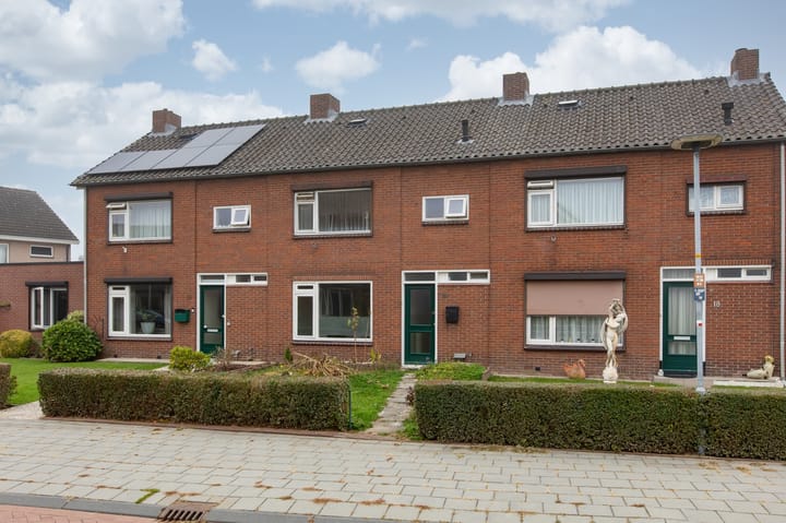 Graaf Hendrikstraat 20 in Braamt foto